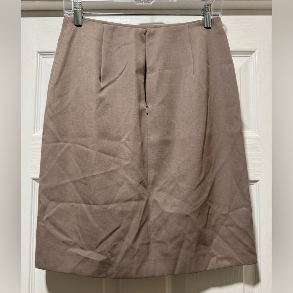 J.CREW | MADE IN JAPAN 100% wool pencil skirt in beige size 6 (fits like a 2!) - Picture 2 of 6